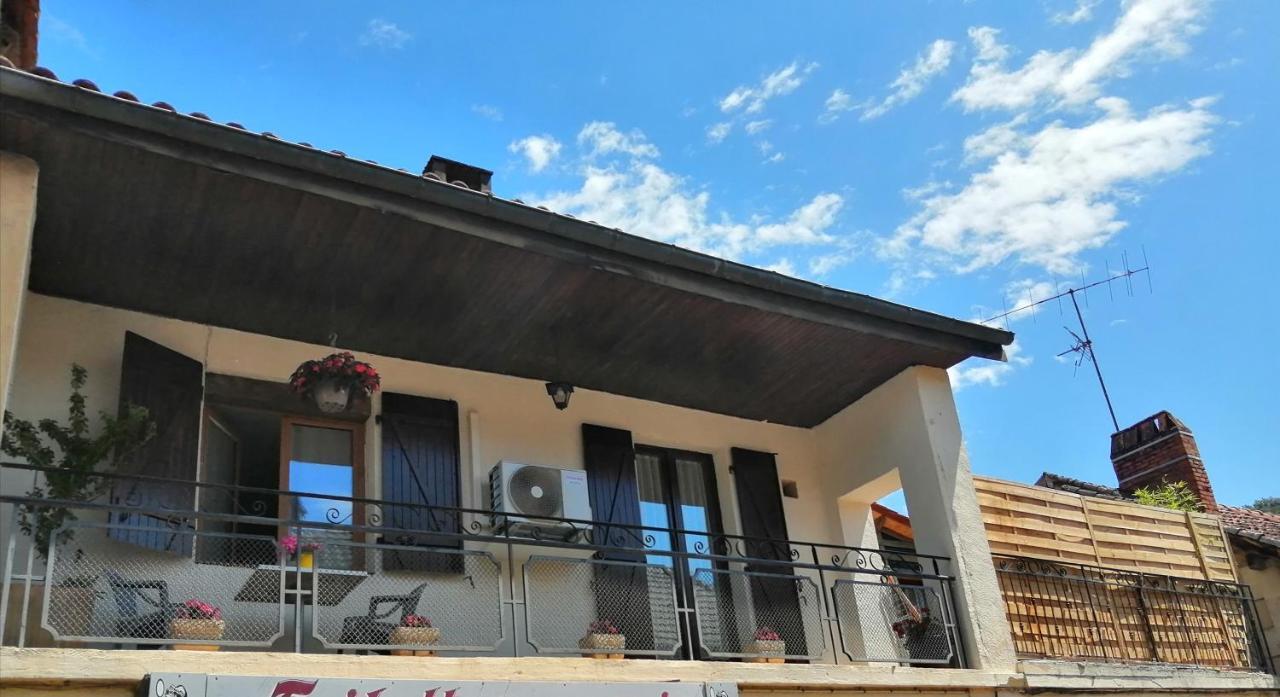 Les Farios Avec Terrasse Lägenhet Sarlat-la-Canéda Exteriör bild